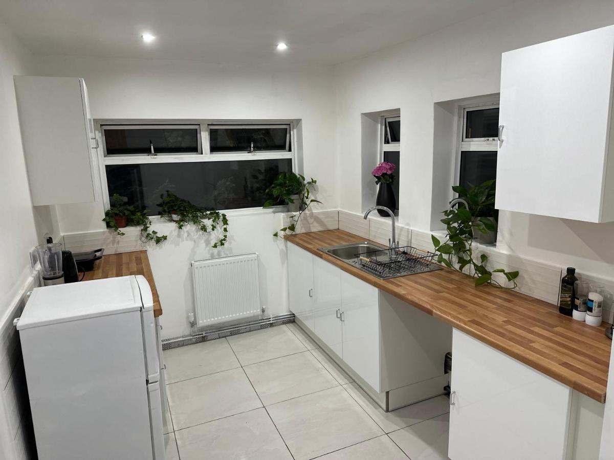 Luxury Apartment On Anfield Liverpool Bagian luar foto
