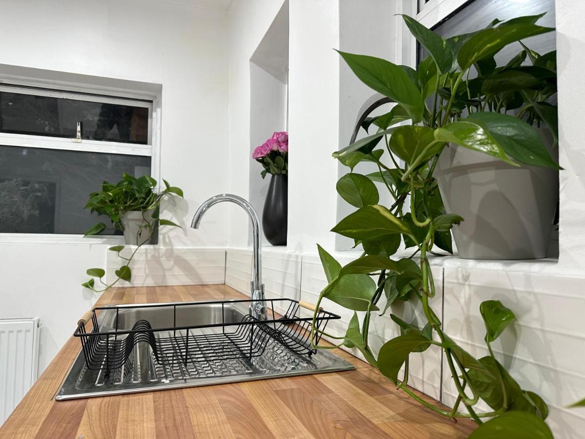 Luxury Apartment On Anfield Liverpool Bagian luar foto